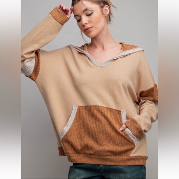 easel Tops - Easel Tan Color Blocked Hoodie